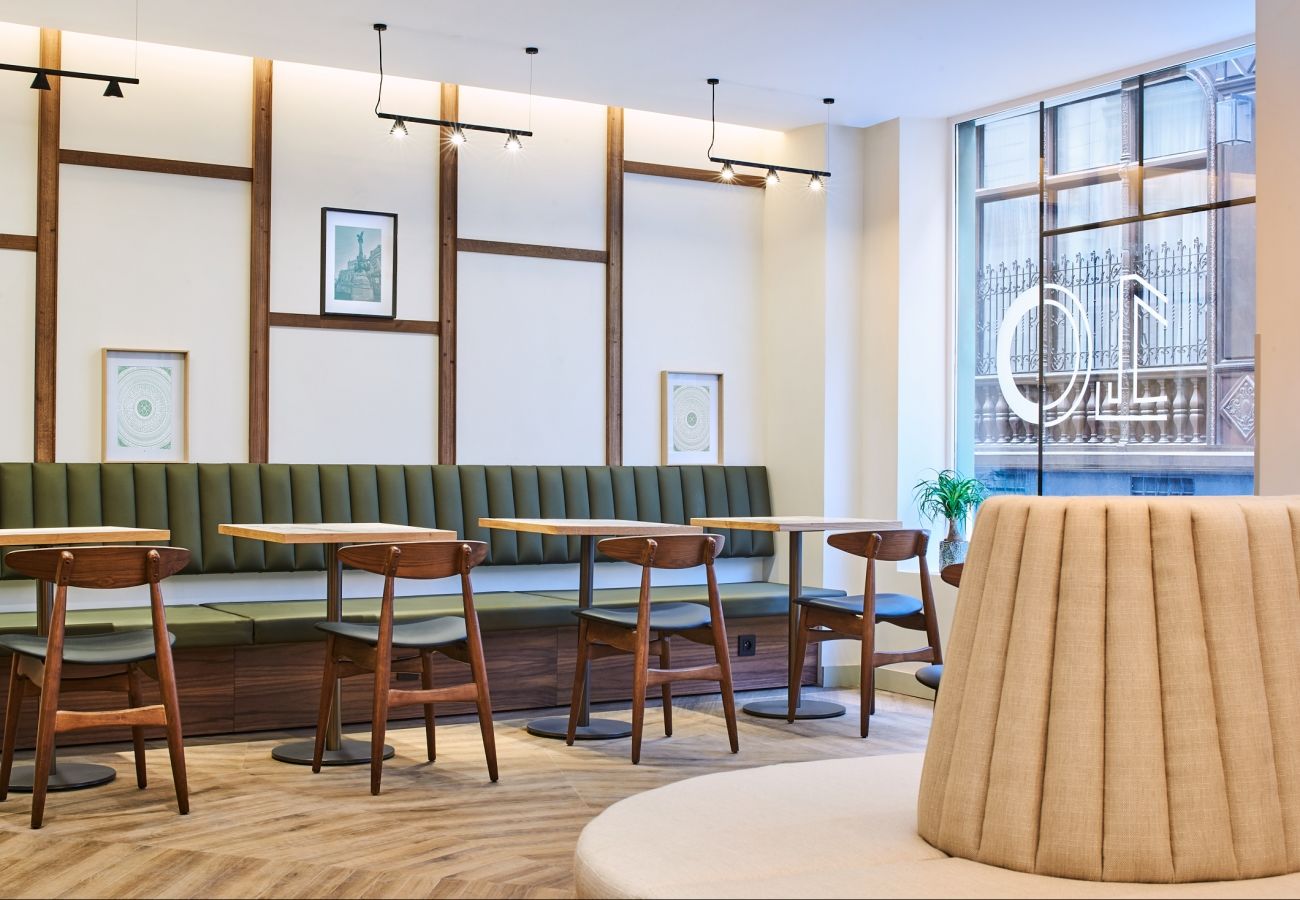 Hotel 10 Opera by HappyCulture